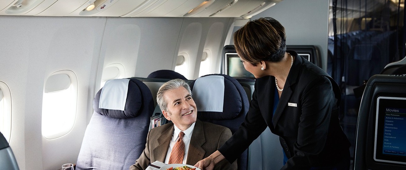 Crewmitglied von United Airlines: Planung weiterhin ohne KI.