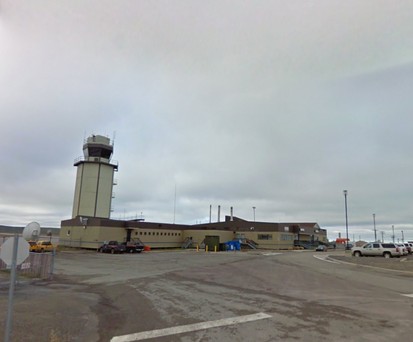 Inuvik Airport: Hierhin wollte der Mann.