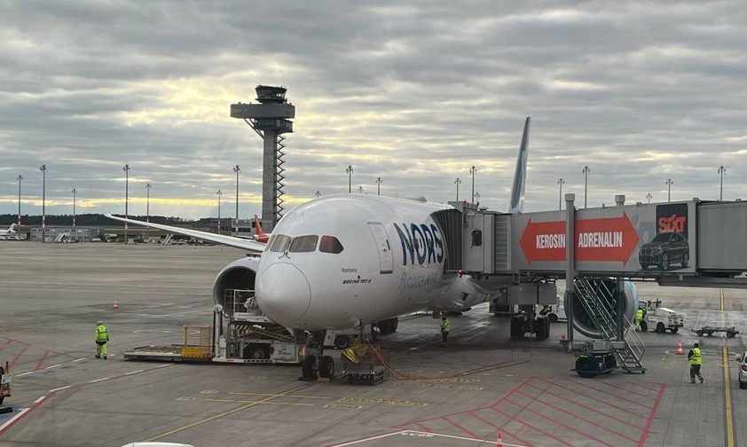 Die Boeing 787-9 von Norse Atlantic Airways am Flughafen BER.