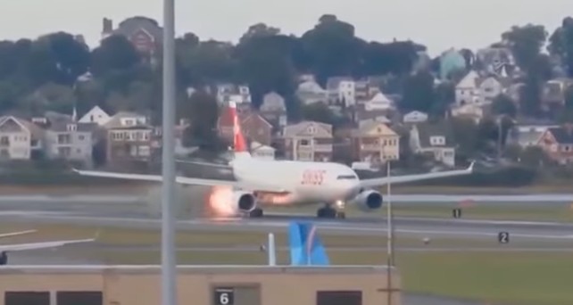 Flammen am Triebwerk: Der Airbus A330 von Swiss musste den Start abbrechen.