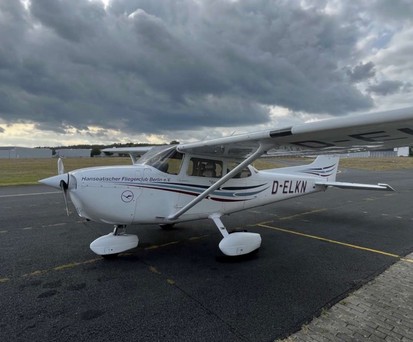 Cessna 172 am Flugplatz Schönhagen: Die Maschine für meinen Rundflug über Berlin.