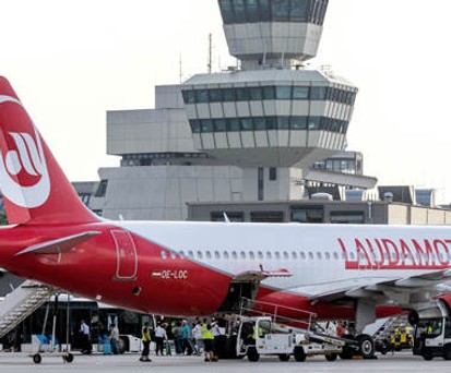 Laudamotion-Jet in Berlin-Tegel: Der Start ist vielerorts missraten.