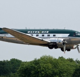 Als N249CM zwar im US-Register, aber in Deutschland stationiert: Die Douglas DC-3 von Morlock Aviation.