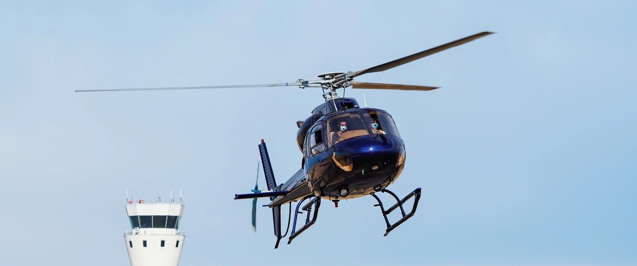 Hubschrauber an einem Flughafen: Die FAA hat die Regeln verschärft.