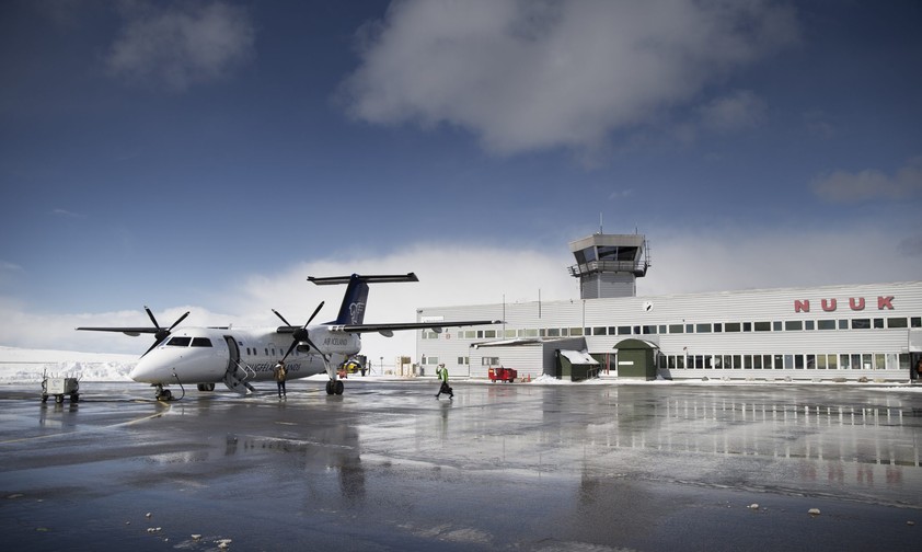Welches Kürzel besitzt der Flughafen von Nuuk?