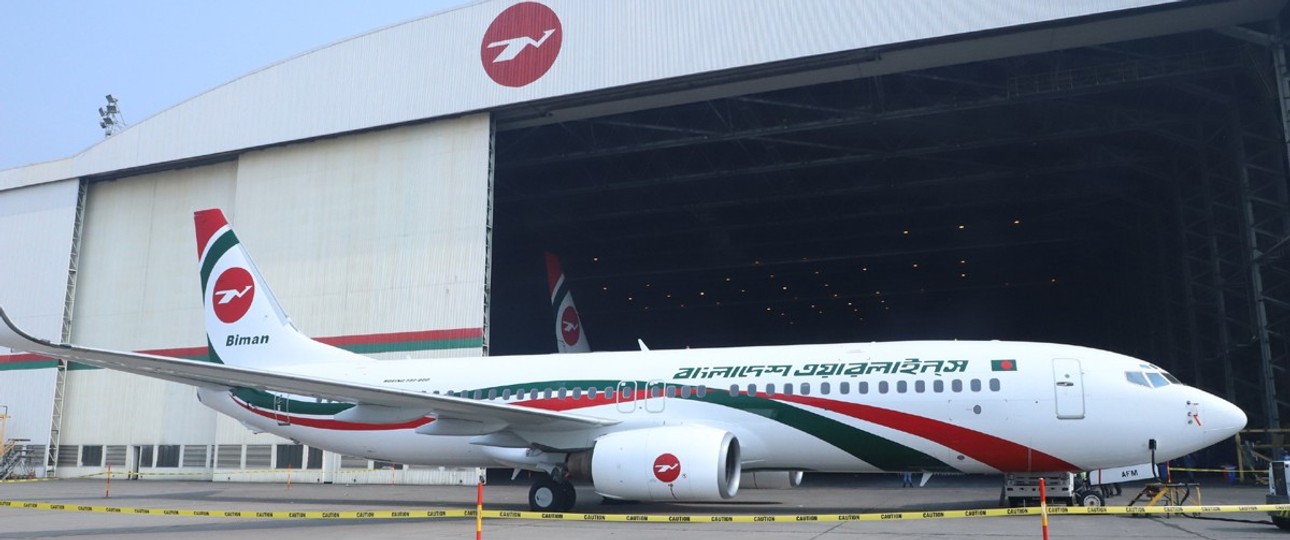 Boeing 737 von Biman Bangladesh Airlines vor einem Hangar in Dhaka: Die Fluglinie kämpft mit technischen Problemen.