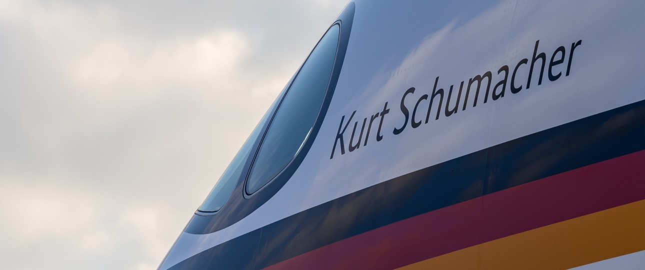 Der A350 mit dem Taufnamen Kurt Schumacher ist nun mit vollständiger Kabine übergeben worden.