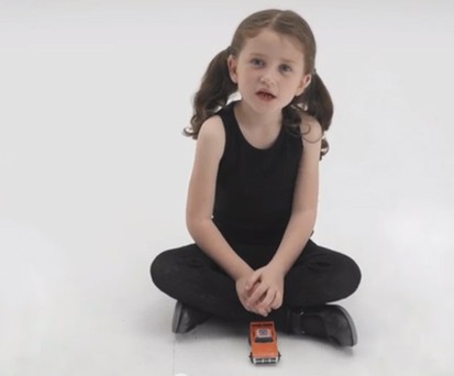 Sprecherin des Videos: Stimmen Sie zu?