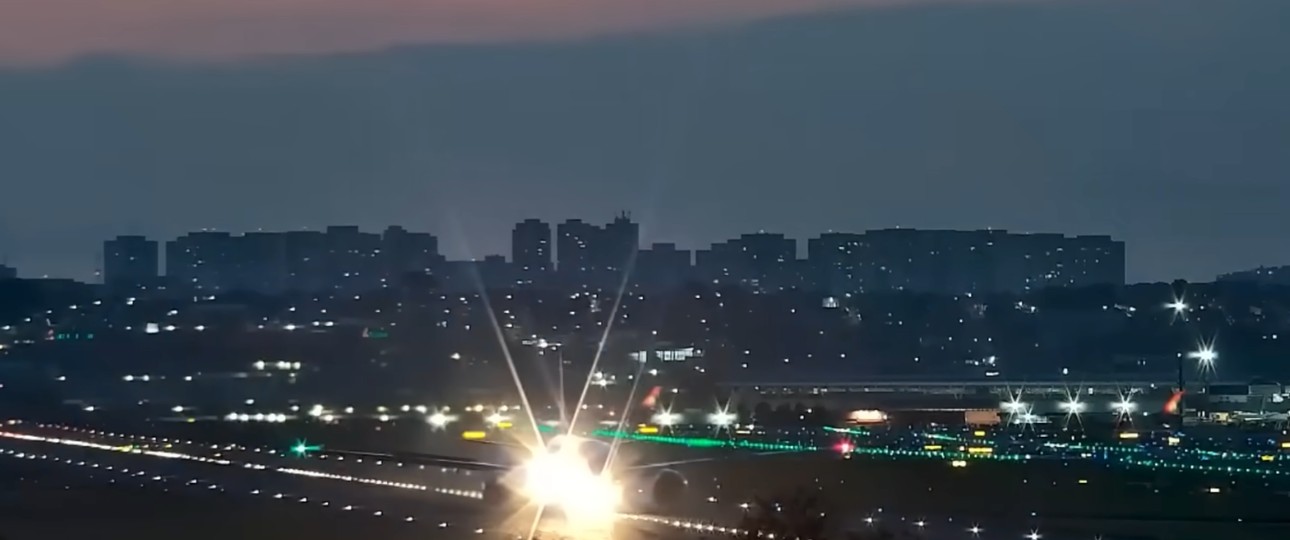 Boeing 777 von Latam: Kurz danach wurde der Start abgebrochen.