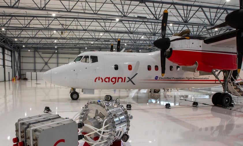 Altes Flugzeug, neue Aufgabe: Die De Havilland Canada Dash 7 mit der Registrierung N650MX
