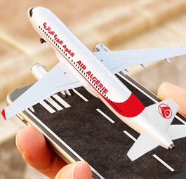 Werbegeschenk von Air Algérie: Die Fluglinie will trotz Problemen ausbauen.