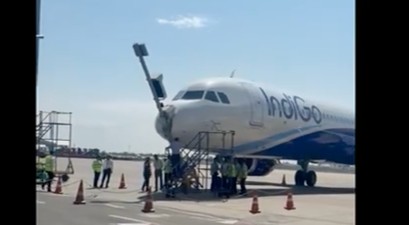 Parkhilfe-Pfosten vs. Airbus A321 Neo: Das Einparken glückte nicht. 