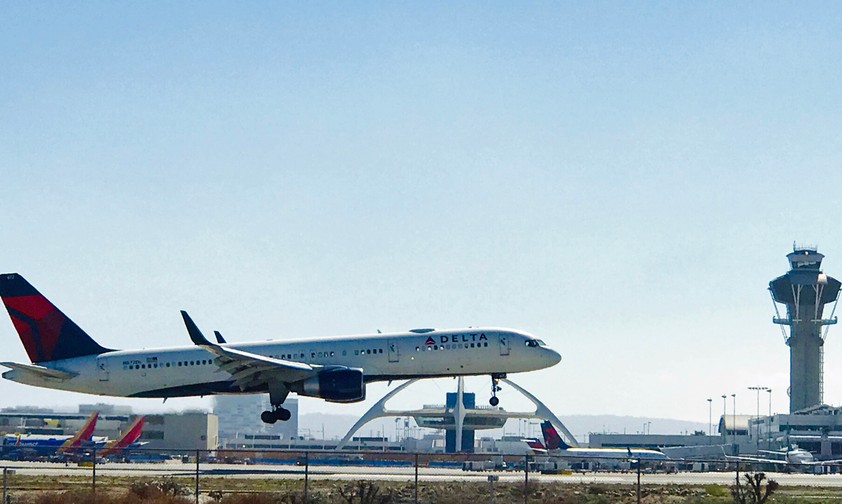 Platz 8: Los Angeles (LAX) mit 44,48 Millionen.