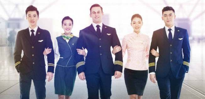 Crew von Spring Airlines: Die Männer und Frauen haben gute Berufsaussichten.