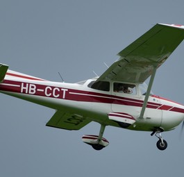 Cessna 172N Skyhawk einer Schweizer Flugschule: Vorsicht bei Flügen nach Italien.