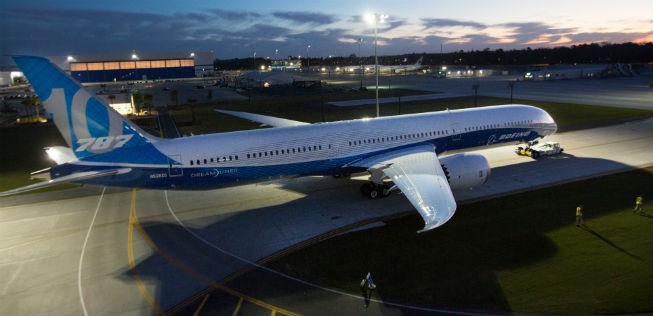 Die Boeing 787-10 ist etwas mehr als 68 Meter lang.