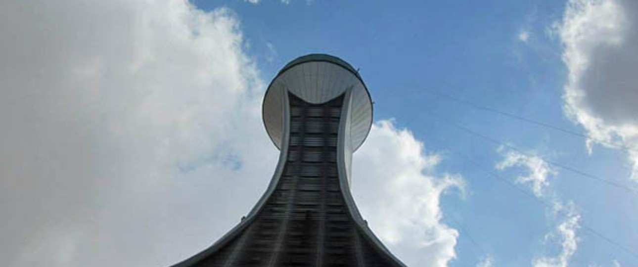 8. Abu Dhabi International Airport, Abu Dhabi: 109 Meter.