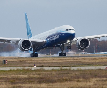 Landung in Frankfurt: Die erste Boeing 777X kam am 18. November am frühen Nachmittag an.