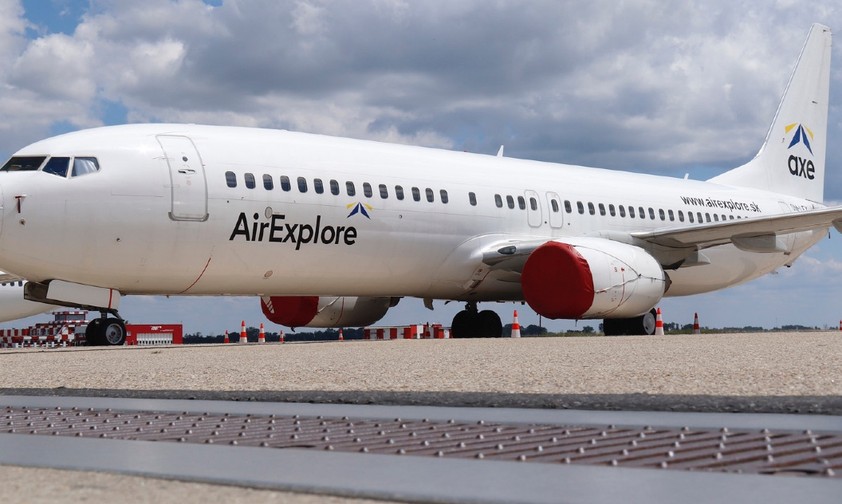 Boeing 737 von Air Explore: Ausbau mit einem Frachter.