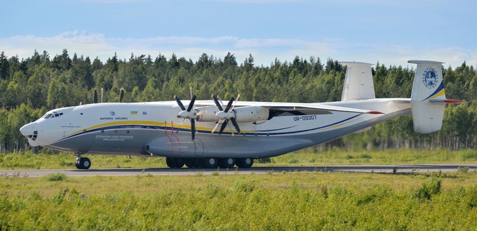 Zum Abheben braucht die An-22 nur 1460 Meter.