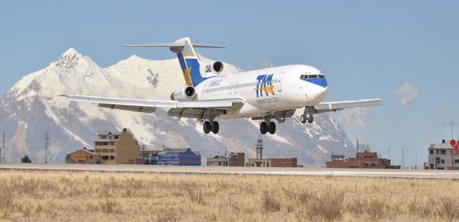 Boeing 727-200 von TAM Transporte Aéreo Militar: Die Airline soll laut Regierungsplänen schon bald wieder zivil abheben.