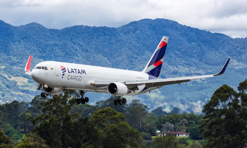 Eine Boeing 767 von Latam Cargo: In Frankfurt kam es zu einem Zwischenfall, der von der Bundesstelle für Flugunfalluntersuchung untersucht wird.
