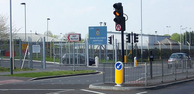 Starten und landen hier bald Passagierflugzeuge? Flybe will künftig die Airbase Northolt anfliegen.