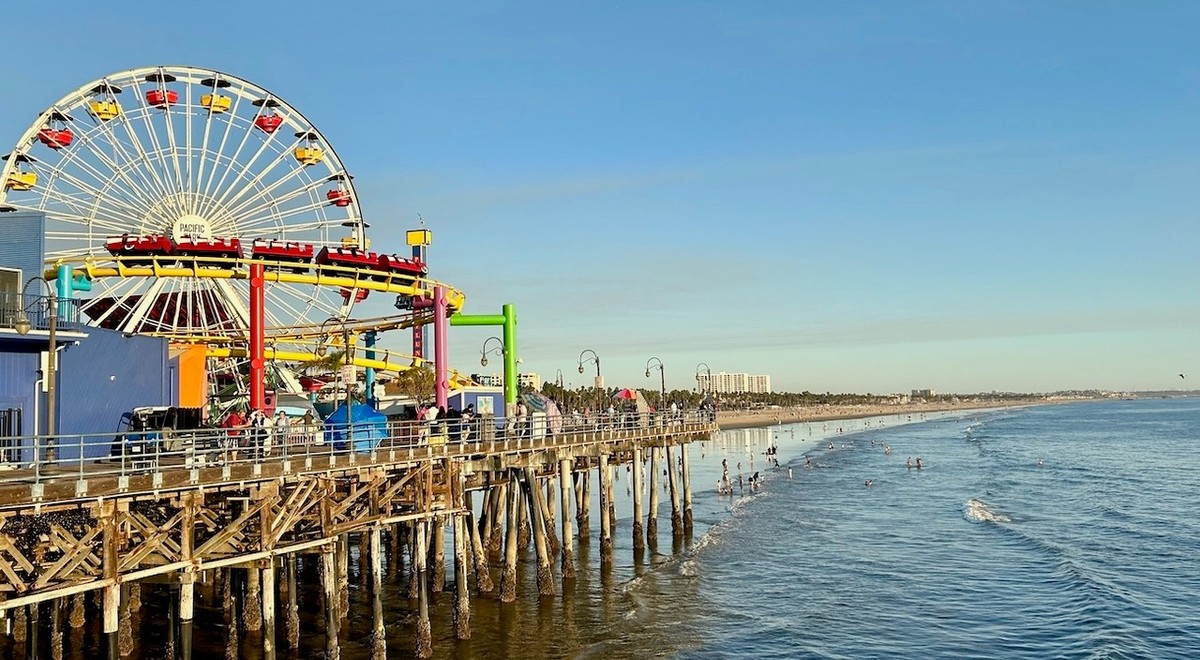 Seebrücke mit Riesenrad