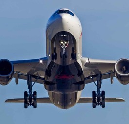Ein startender Airbus A330: Die Leasingraten für Flugzeuge steigen immer weiter.