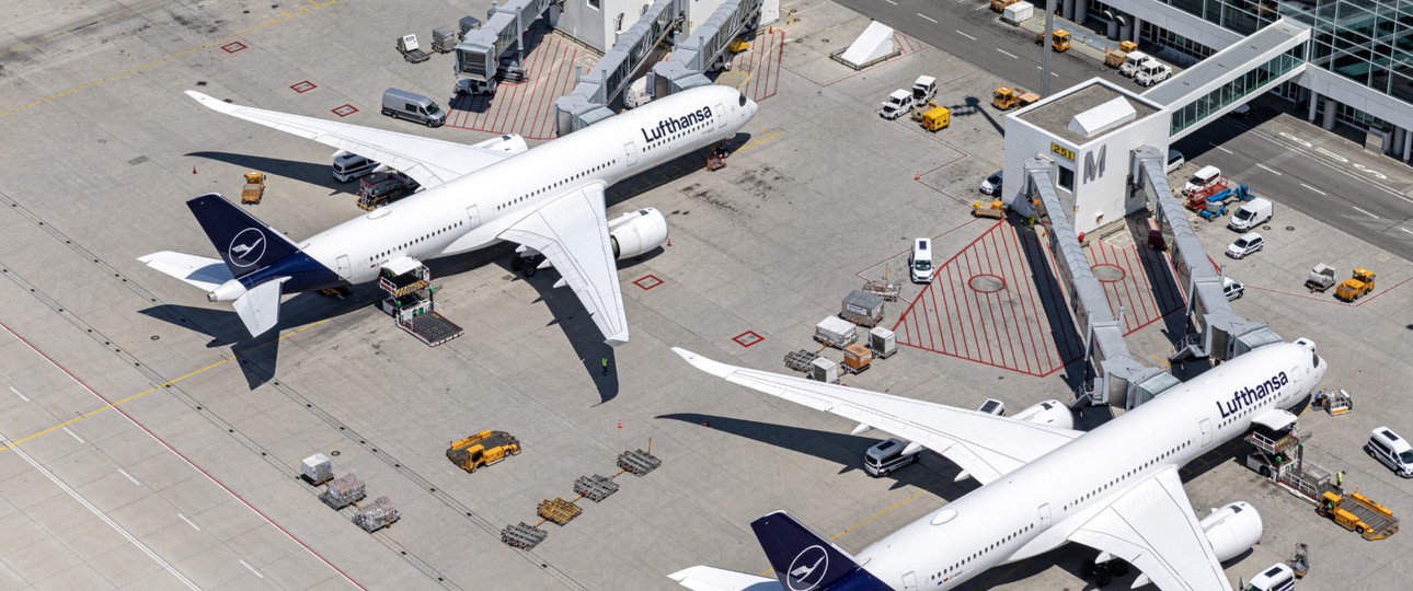 Lufthansa-Flugzeug: Holen sie bald Reisende aus Riyadh und Muscat ab.