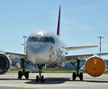Geparktes Flugzeug ohne Triebwerke: Die Motorenprobleme belasten die Airlines.