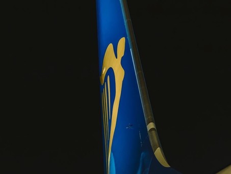 Leitwerk einer Boeing 737 von Ryanair: AM BER bald nicht mehr zu sehen.