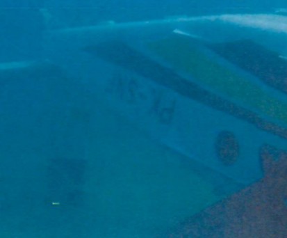PC-6 unter Wasser: Bis zum Erscheinen des Zwischenberichts wurde das Flugzeug nicht an Land geholt.