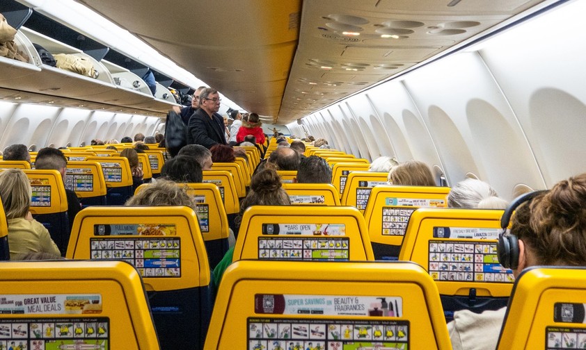 Ryanair-Kabine: Die Airlien will verschärft gegen Gepäcksünder vorhgehen.