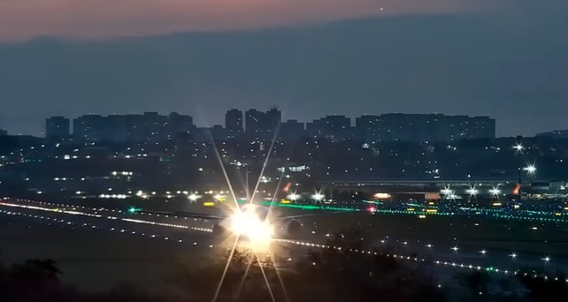 Boeing 777 von Latam: Kurz danach wurde der Start abgebrochen.