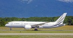 Eine Boeing 787 der koreanischen Delegation am Flughafen Genf.