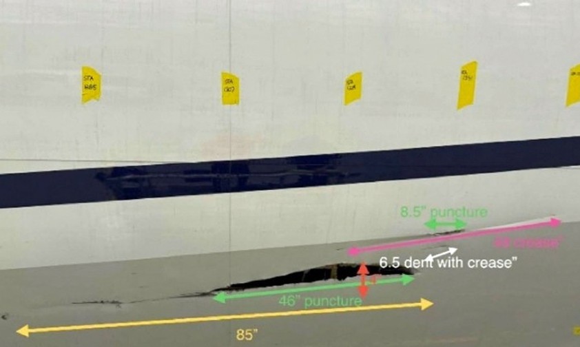 Der Rumpf der Boeing 767 nach der Landung: Markante Schäden.