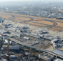 Tokio Haneda - Osaka Itami liegt im Januar 2021 mit knapp 521.ooo angebotenen Sitzen auf Rang 10.