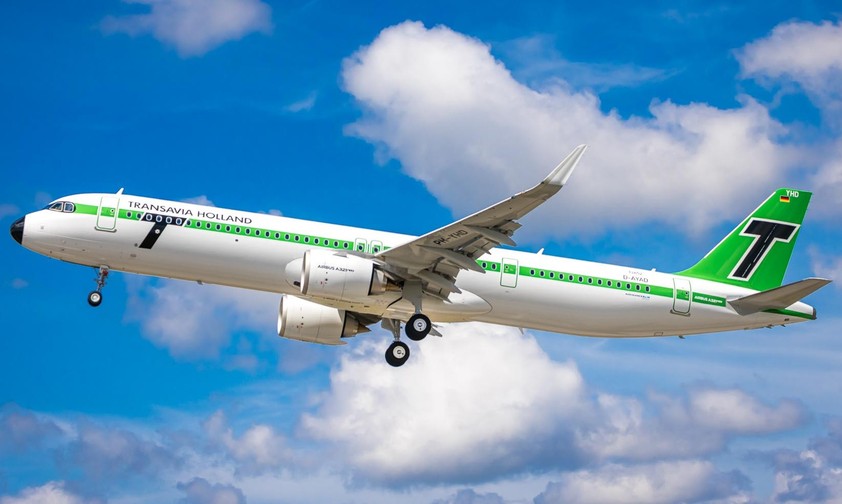 airbus a321 neo retro transavia 05