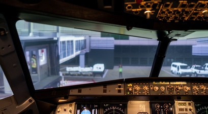 Cockpit eines Airbus A320 von Lufthansa: Der Kopilot war während zehn Minuten handlungsunfähig.