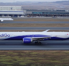 Boeing 777 von Indigo mit türkischer Kennung: Indigo hat zwei Maschinen von Turkish Airlines geleast.