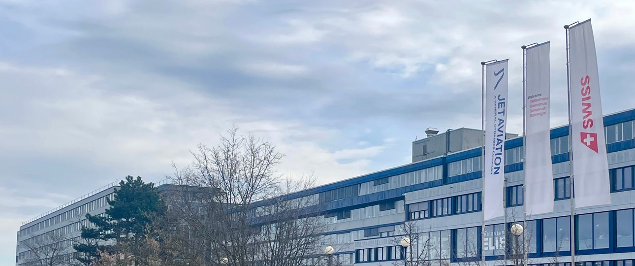 Swiss gebauede basel flughafen