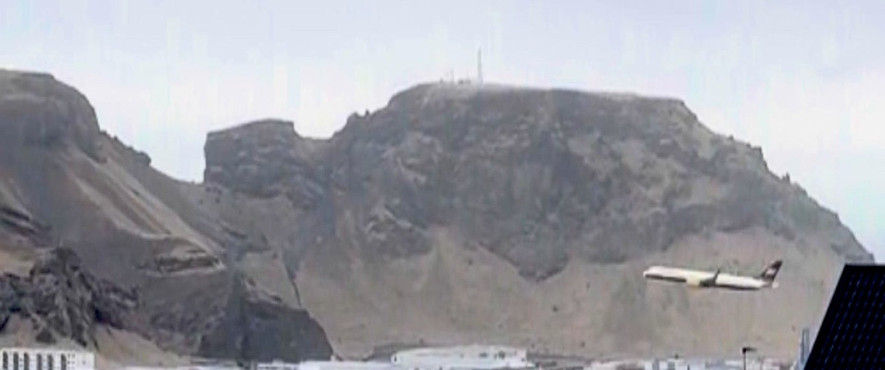 Die Boeing 757 von Icelandair: Heikler Tiefflug.