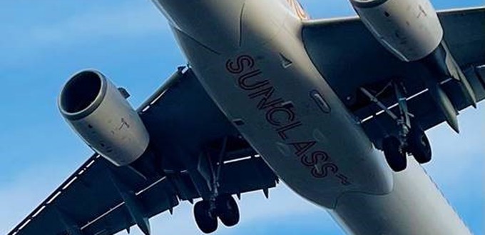 ... ist das erste Flugzeug von Sunclass Airlines, welche das neue Design trägt.