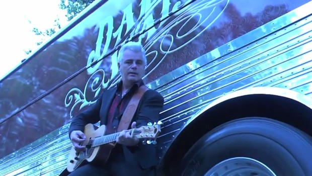 Dale Watson macht seiner Wut musikalisch Luft.
