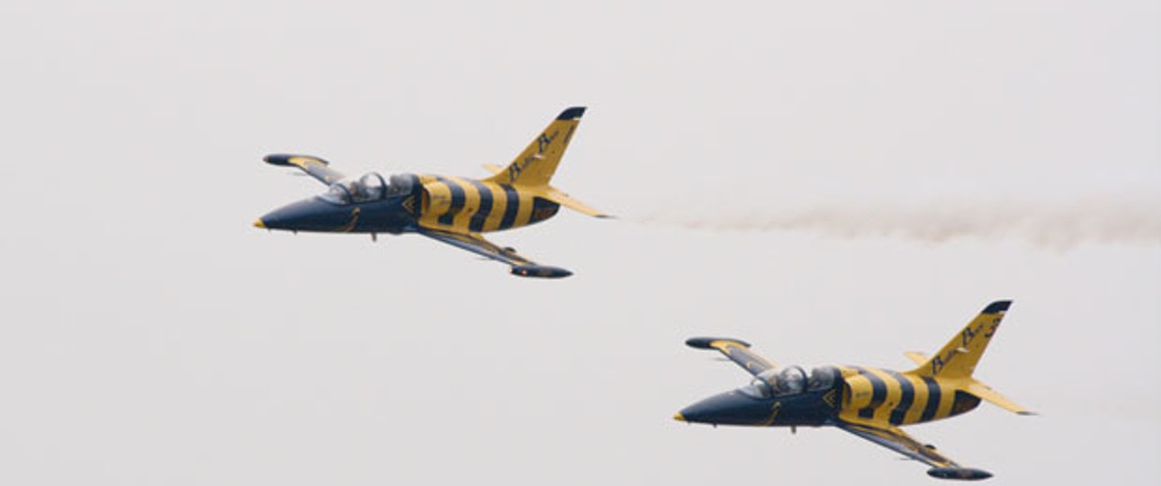 Kunstflieger der Gruppe Baltic Bees an der MAKS 2009.