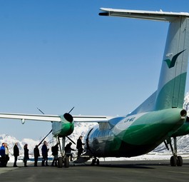 Dash 8 von Wideroe: Fliegt künftig im Verbund mit Norwegian.