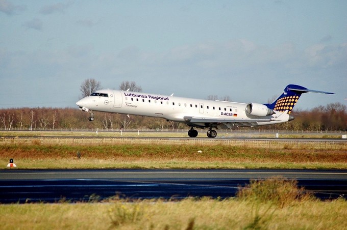 Später konzentrierte sich die Airline jedoch wieder auf Regionalflüge - zunehmend für Lufthansa.