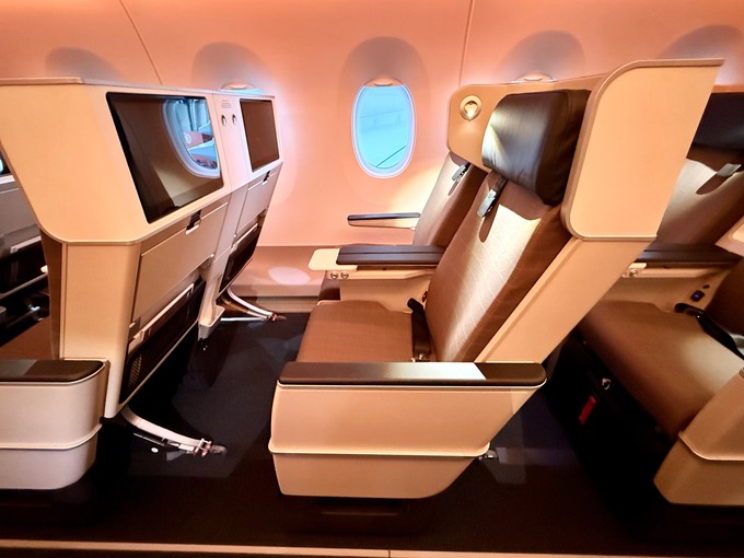 Der Premium-Economy-Sitz von Zim im Airbus A350 von Swiss.