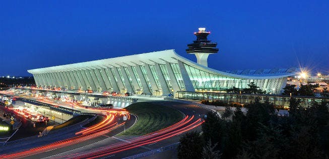 <strong>1st place.</strong> USA: 182'318 take-offs per week. The image features the Dulles International Airport in Washington.